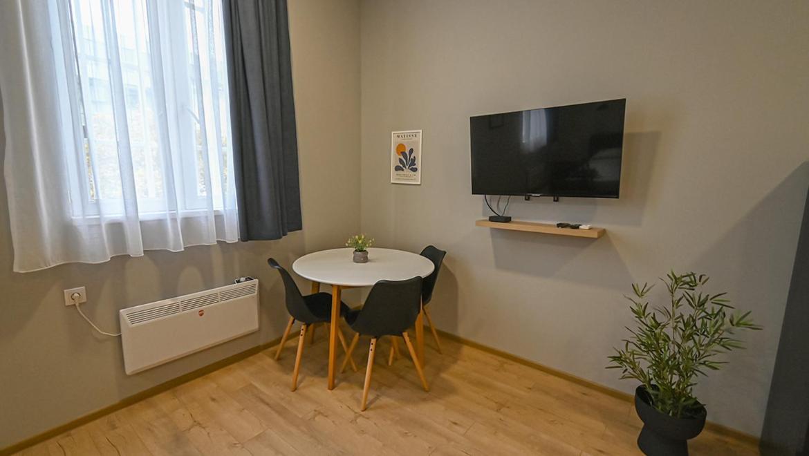 Big Studio Apt.On Liberty Square Tbilisi Buitenkant foto